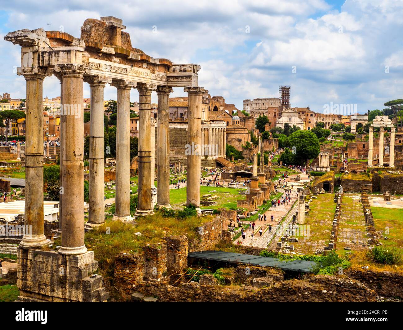 Tempio di Saturno nel Foro Romano - Roma, Italia Foto Stock