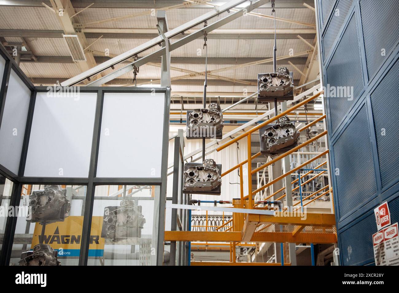 Reportage girato alla Royal Enfield Motorcycle Factory di Chennai, India Foto Stock