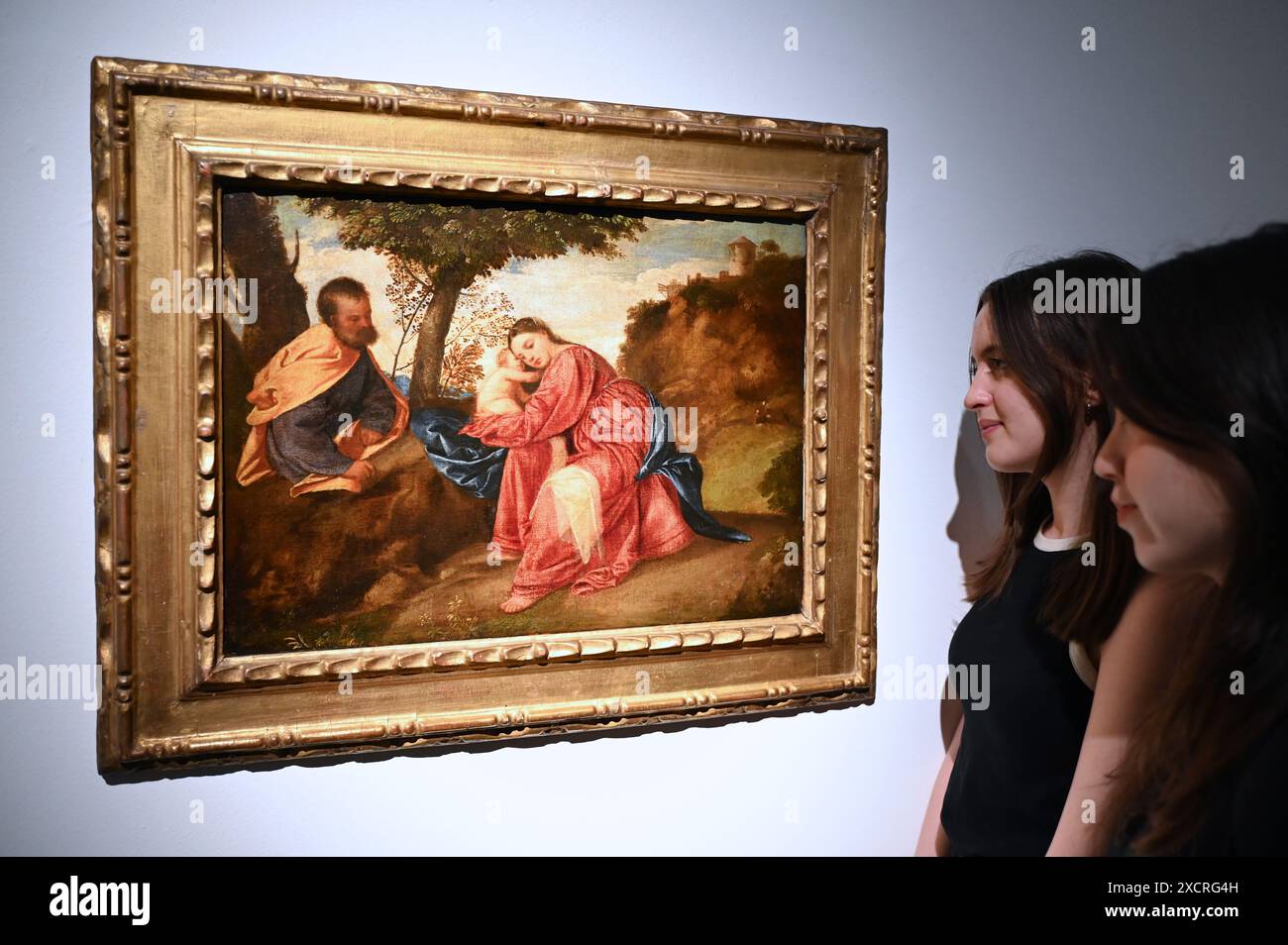 Il primo capolavoro di Tiziano riposa sul volo in Egitto essendo stata di proprietà di duchi, arciduchi e imperatori del Sacro Romano Impero, fu saccheggiata da Napoleone e rubata alla fine del XX secolo offerto da Lord Bath e dai fiduciari Longleat nell’ambito della loro strategia di investimento a lungo termine, il 2 luglio 2024 condurrà la vendita di Christie’s Old Masters Part i a Londra Foto Stock