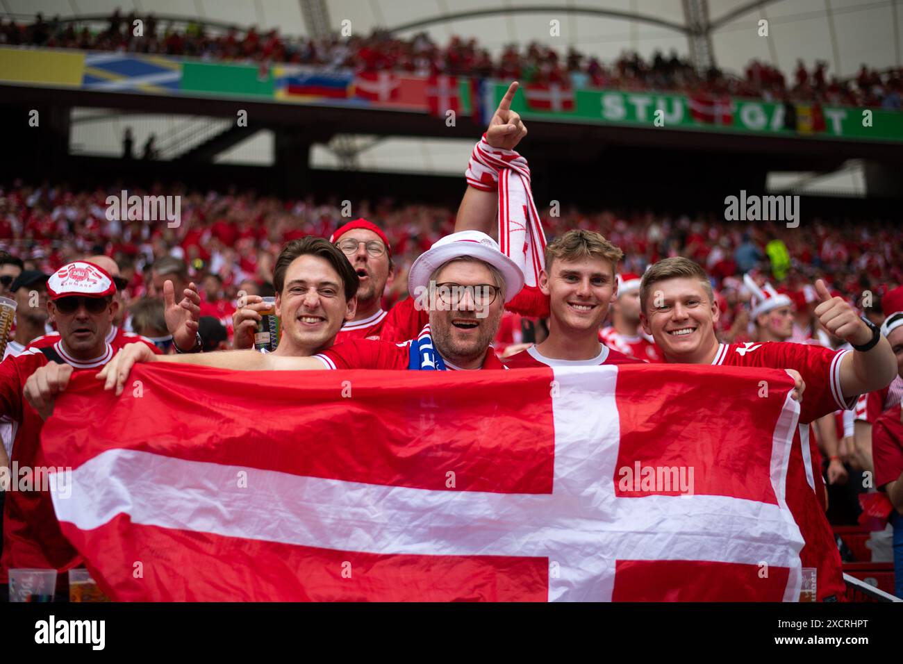 Fans von Daenemark, GER, Slovenia (SVN) vs Danimarca (DEN), Fussball Europameisterschaft, UEFA EURO 2024, gruppo C, 1. Spieltag, 16.06.2024 foto: Eibner-Pressefoto/Michael Memmler Foto Stock