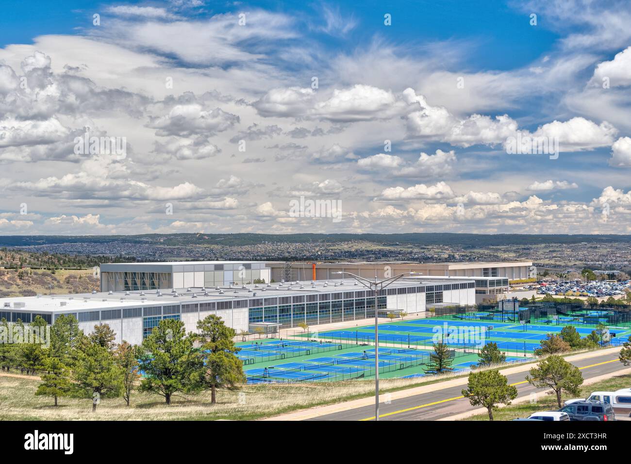 COLORADO SPRINGS, Colorado, USA - 14 MAGGIO 2024: Cadet Fieldhouse presso la United States Air Force Academy. Foto Stock