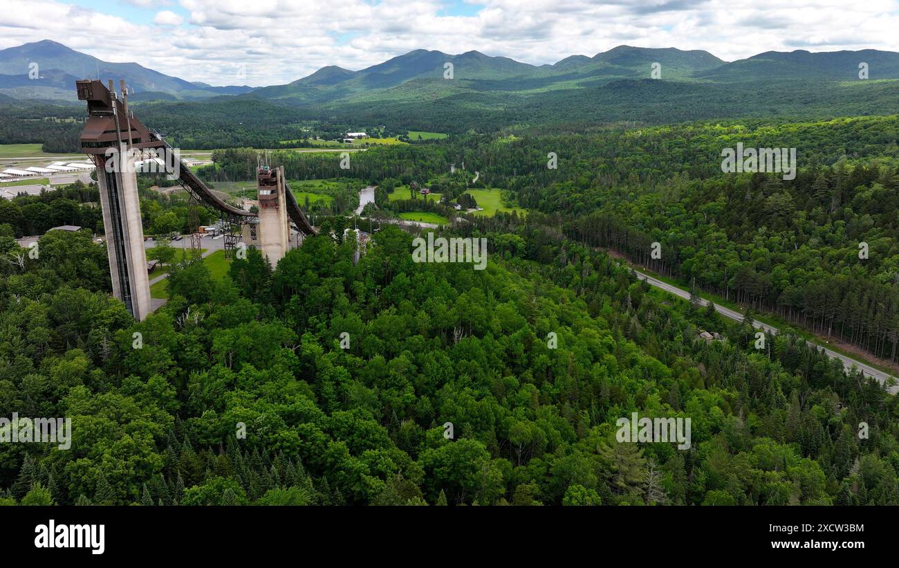 Vista aerea dei salti da sci di Lake Placid, New York Foto Stock