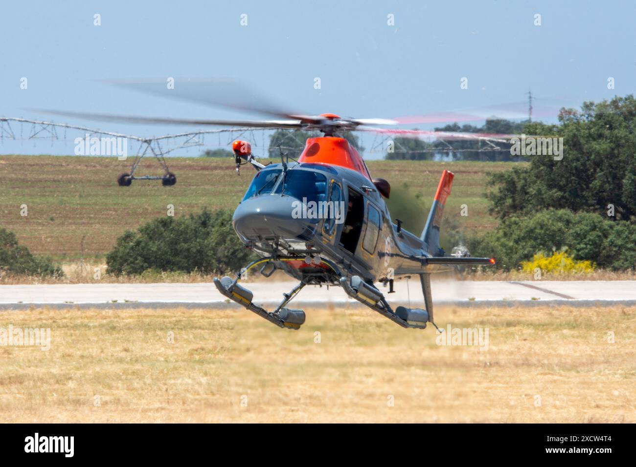 Elicottero Koala AW199 dell'Aeronautica militare portoghese Foto Stock