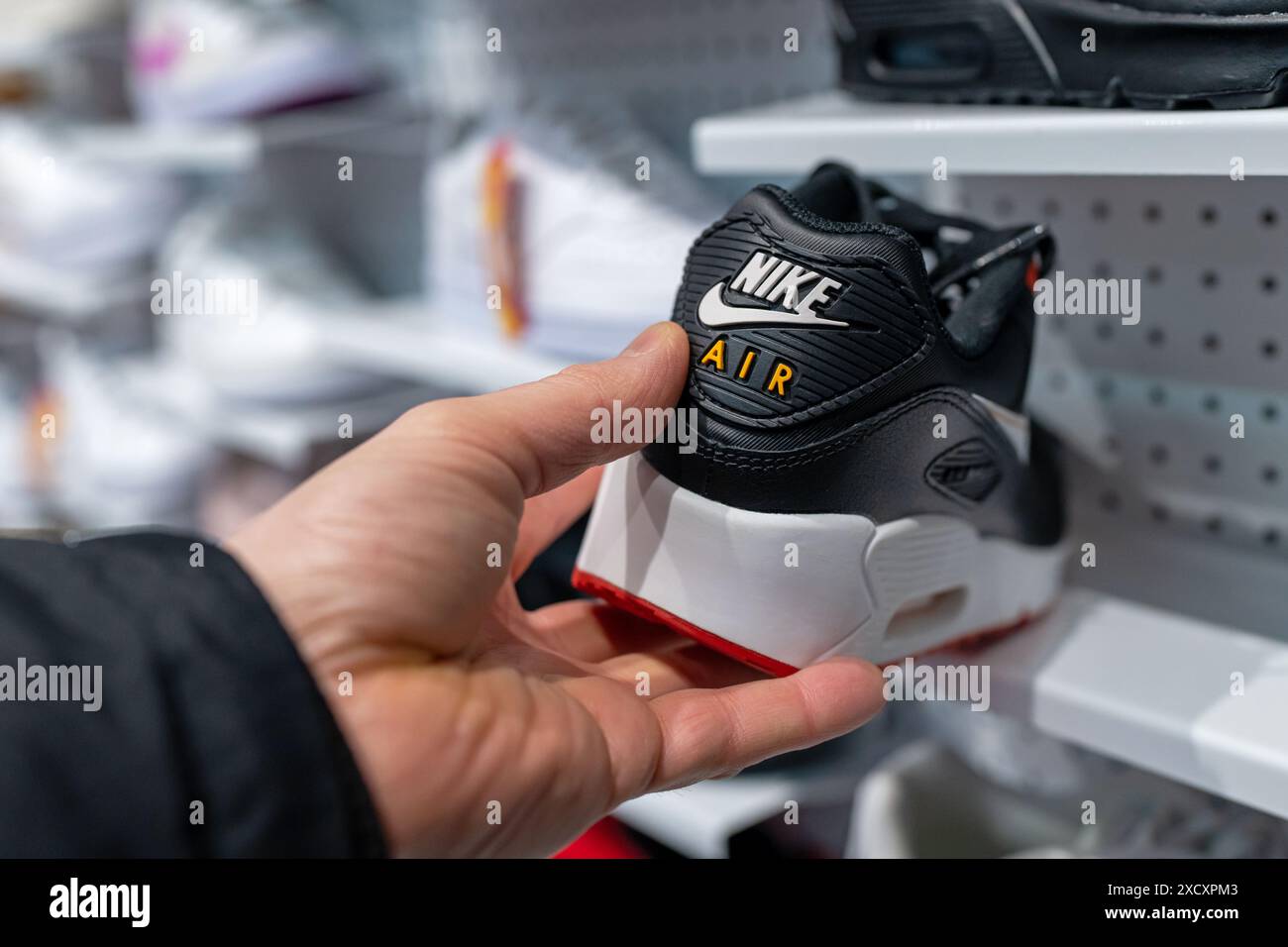 Nike scarpe e abbigliamento deals