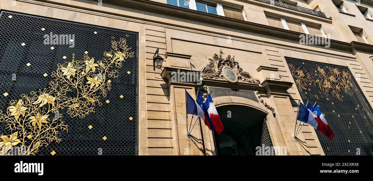 Sede centrale della Caisse des Depositts et Shipping (fondo depositi e spedizioni). Istituzione finanziaria pubblica francese. Banca. Parigi, Francia, Europa, UE Foto Stock