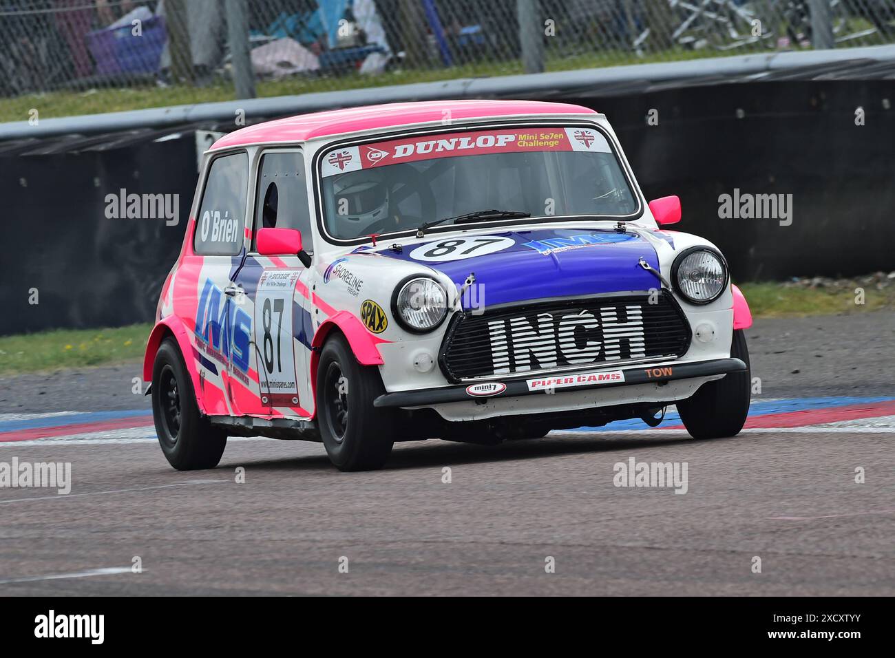 Connor o'Brien, Mini7, la Dunlop Mini Se7en Challenge supportata da Mini Spares, due gare di venti minuti per due varianti di veicoli, Mini 7 con modifi Foto Stock