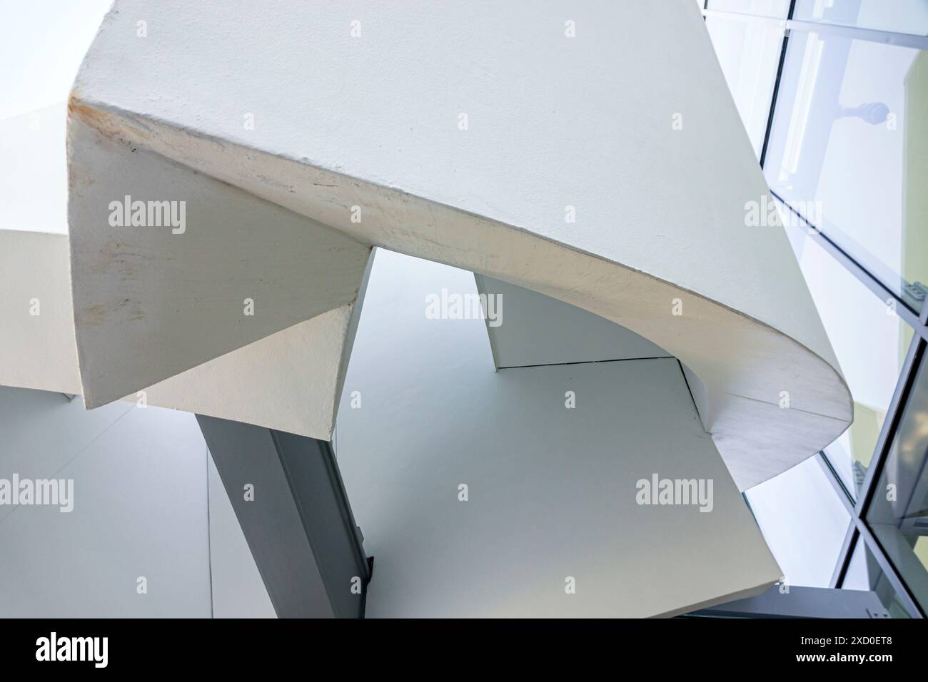 Centro New World Symphony NWS Center, architetto Frank Gehry, esterno, design, visitatori che visitano il turismo turistico turistico, punto di riferimento della città Foto Stock