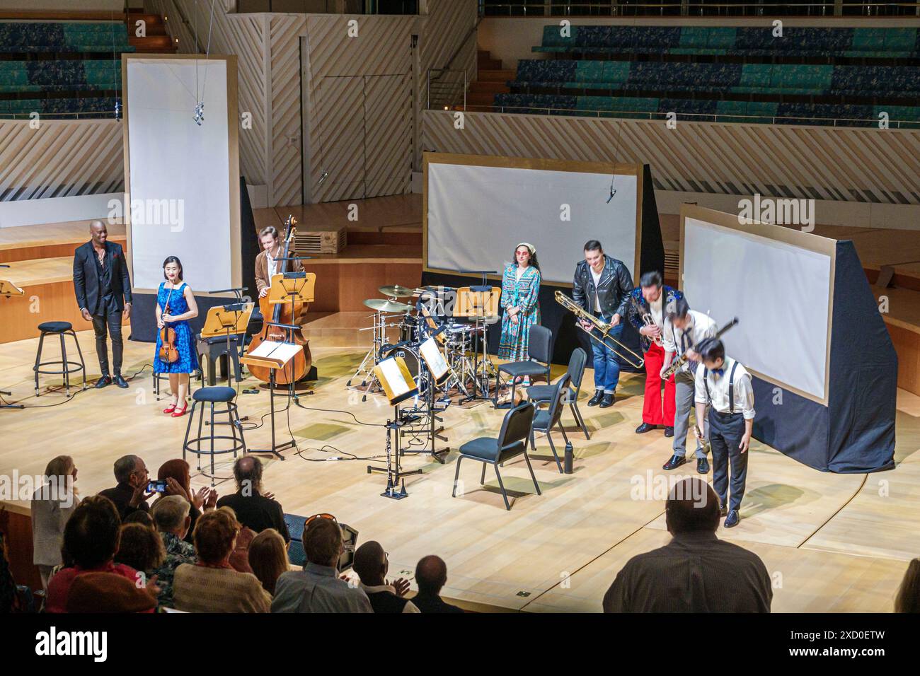 Centro New World Symphony NWS Center, architetto Frank Gehry, interni, Michael Tilson Thomas Performance Hall, compagni post-laurea studenti di musica Foto Stock