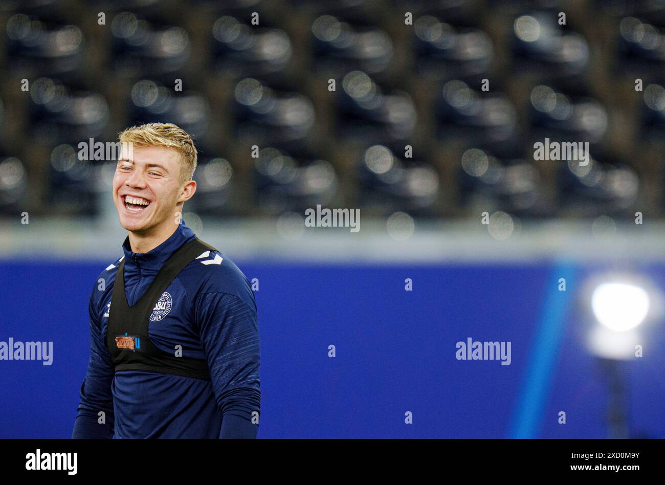 Francoforte, Germania. 19 giugno 2024. Il danese Rasmus Hoejlund durante l'allenamento della nazionale di calcio a Francoforte, Germania, mercoledì 19 giugno 2024. La Danimarca incontra l'Inghilterra giovedì sera nel gruppo C. (foto: Liselotte Sabroe/Ritzau Scanpix) crediti: Ritzau/Alamy Live News Foto Stock