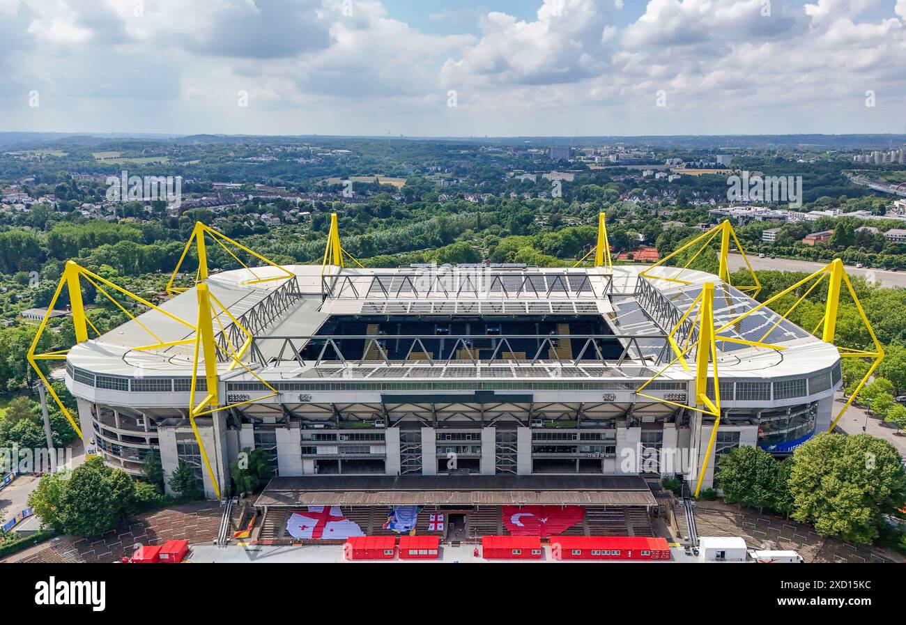 Dortmund, Germania. 19 giugno 2024. Vista aerea generale di BVB Stadion, Dortmund, Germania il 19 giugno 2024 Credit: Every Second Media/Alamy Live News Foto Stock