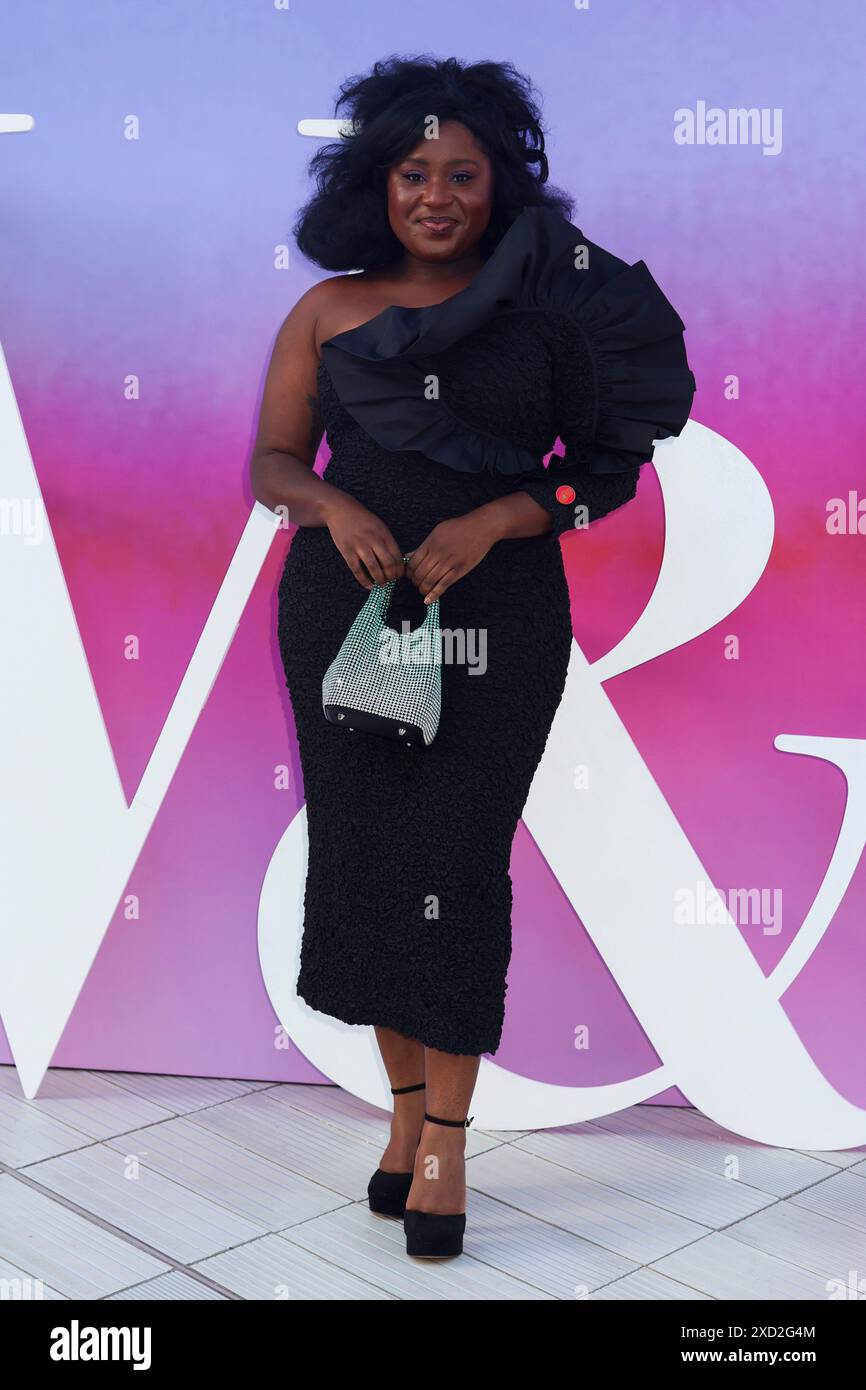 Susan Wokoma partecipa al V&A Summer Party 2024 al V&A di South Kensington, Londra. Foto Stock