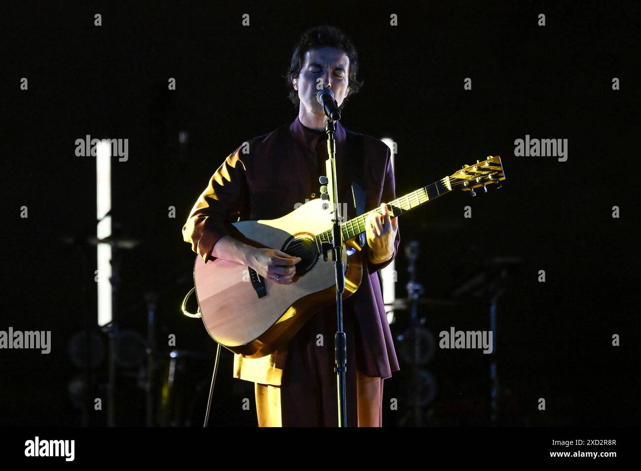 Concerto musicale della cantante italiana - DIODATO - HO ACCESO un FUOCO - TENUTA 24 Diodadato durante il Concerto ho accesso un fuoco, tenuta 24 al Tempio di Venere, Colosseo Parco Archeologico di Roma, Italia il 19 luglio 2024 Roma Tempio di Venere al Parco Archeologico del Colosseo Italia Copyright: XDomenicoxCippitellix/xLiveMediax LPM 1409516 Foto Stock