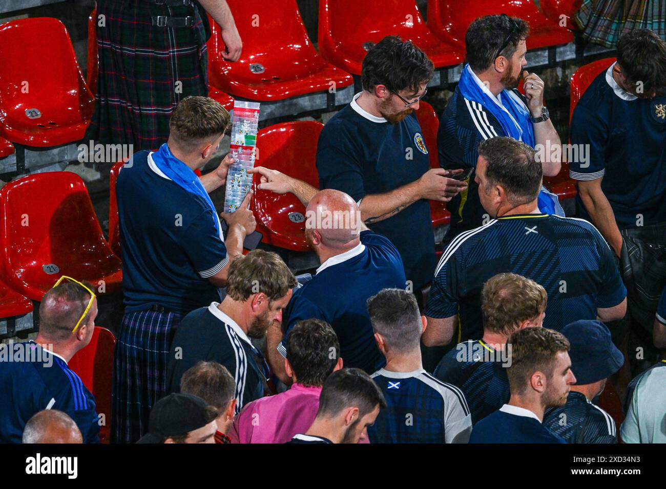 Maschera Facciale Scudo Bandana Protettiva Fazzoletto Da Collo Snood - Foto 8