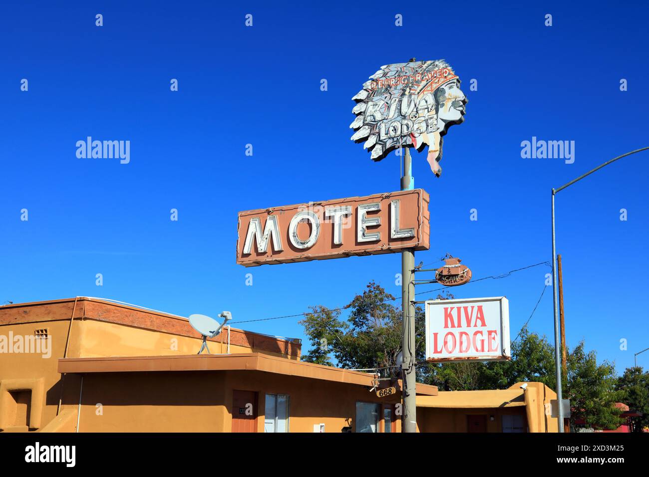 Area geografica / viaggi, USA, Arizona, Phoenix, cartello del motel Kiva Lodge, Phoenix, Arizona, INFORMAZIONI AGGIUNTIVE-DIRITTI-AUTORIZZAZIONE-NON-DISPONIBILI Foto Stock