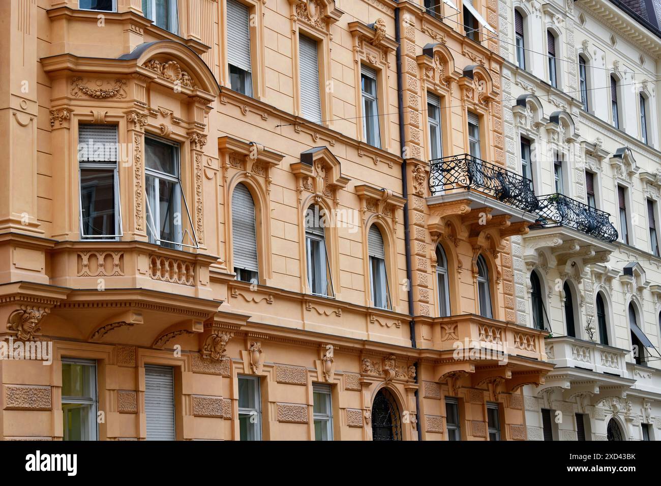 Hausfassaden im neubarocken Baustil. Sparkassenstraße, Bolzano, Südtirol, Trentino, Italien, facciate dell'Europa House in stile neo-barocco. Sparkassenstras Foto Stock