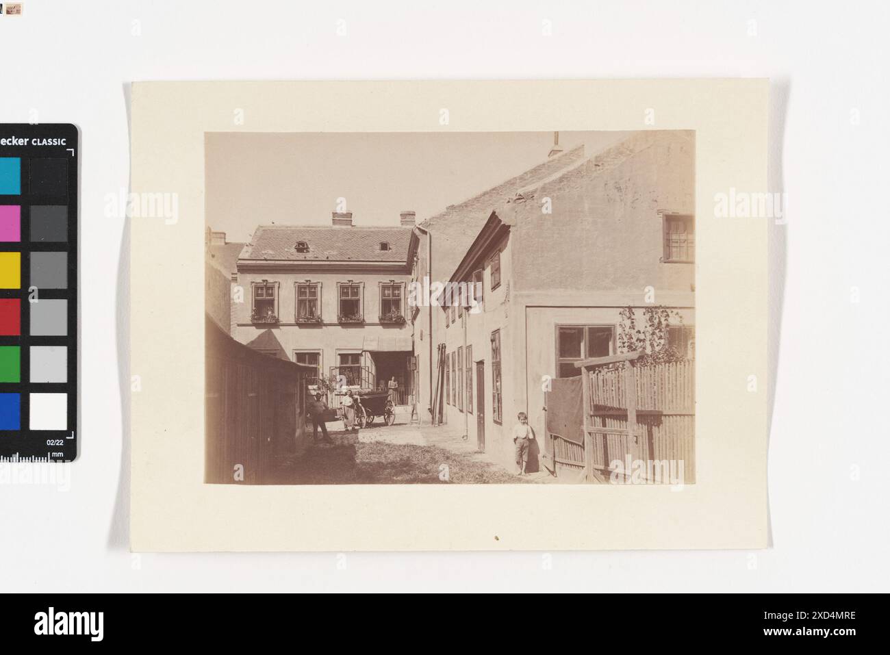 10., Davidgasse 4 - Blick auf Innenhof Friedrich Strauß, fotografo TimTom, facciata di corte interna, in posa passante 06.08.1894 Foto Stock