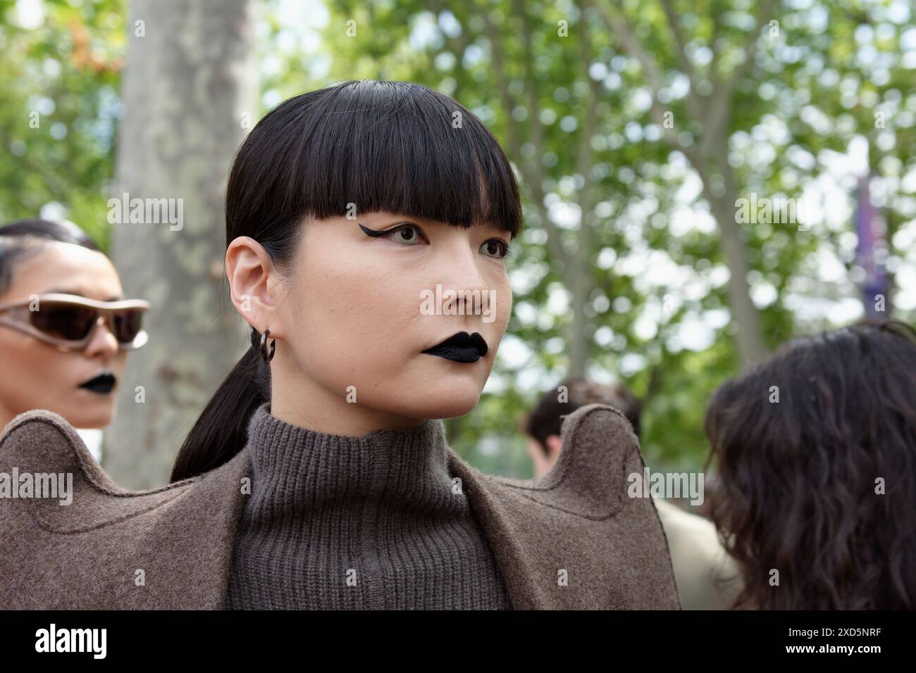 Maluma le rappeur colombien, Bloody Osiris le styliste faisaient parti des nombreux invités du show Rick Owens au palais de tokyo Foto Stock