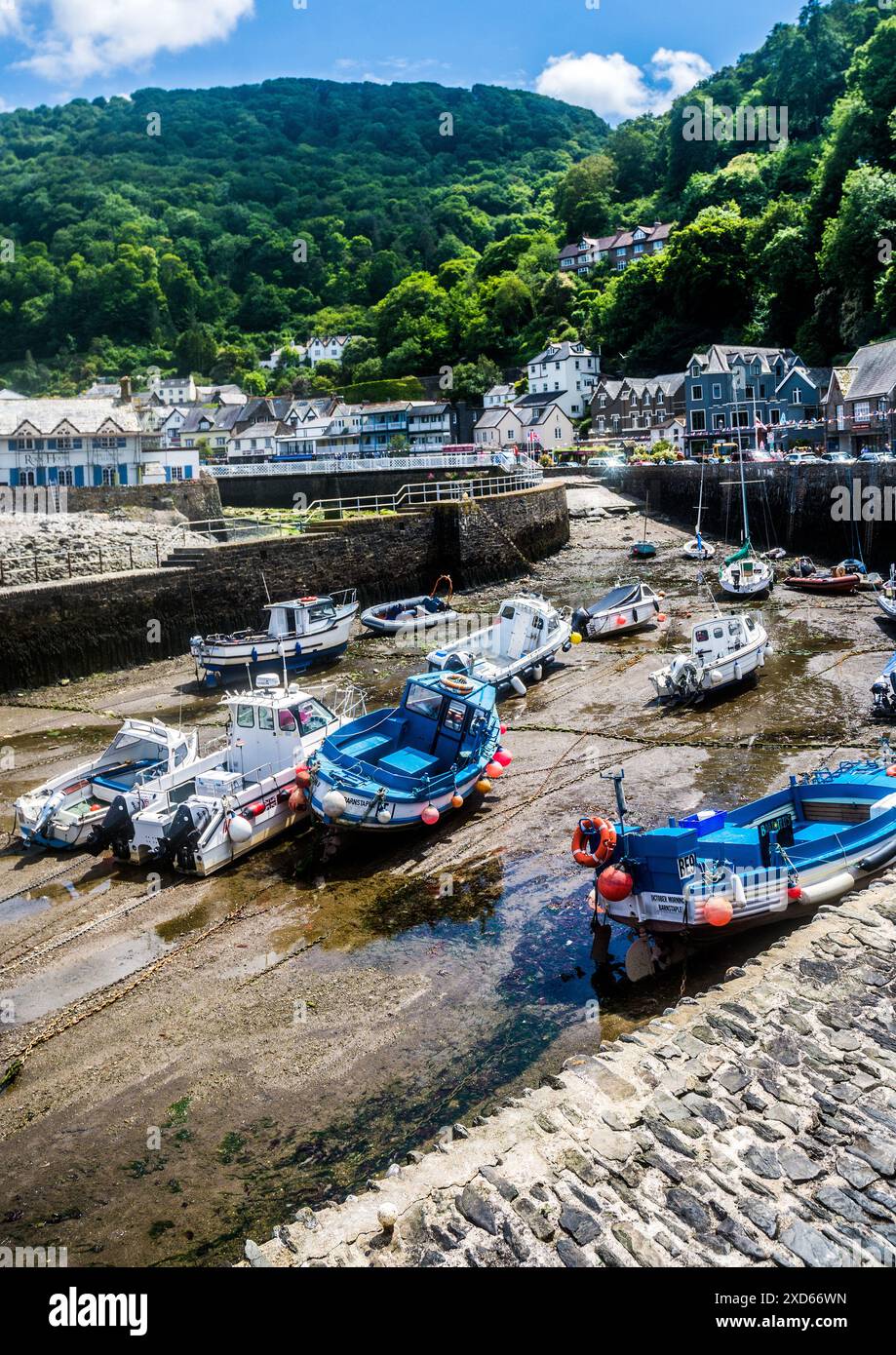 Vista delle barche nel porto di Lynmouth. Foto Stock