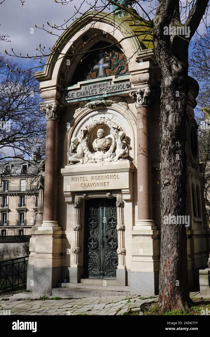 Mausoleo, tomba, memoriale a Charles Rossignol, Pere Lachaise, Parigi, Francia. Foto Stock