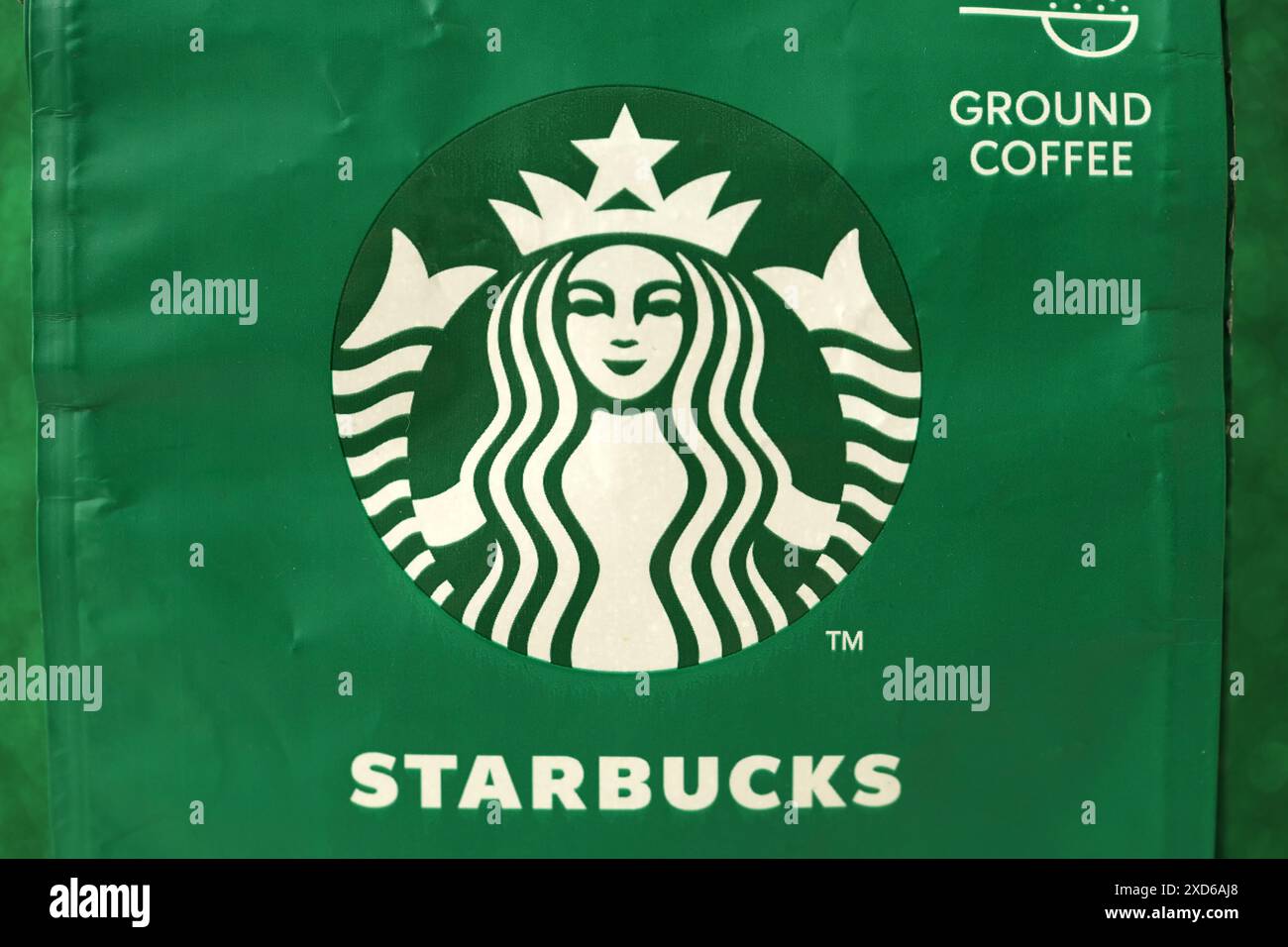 KIEV, UCRAINA - 20 APRILE 2024 Starbucks Frappuccino Coffee drink. Starbucks con sede a Seattle è la più grande azienda di caffè al mondo, con oltre 20.000 negozi in 62 paesi Foto Stock