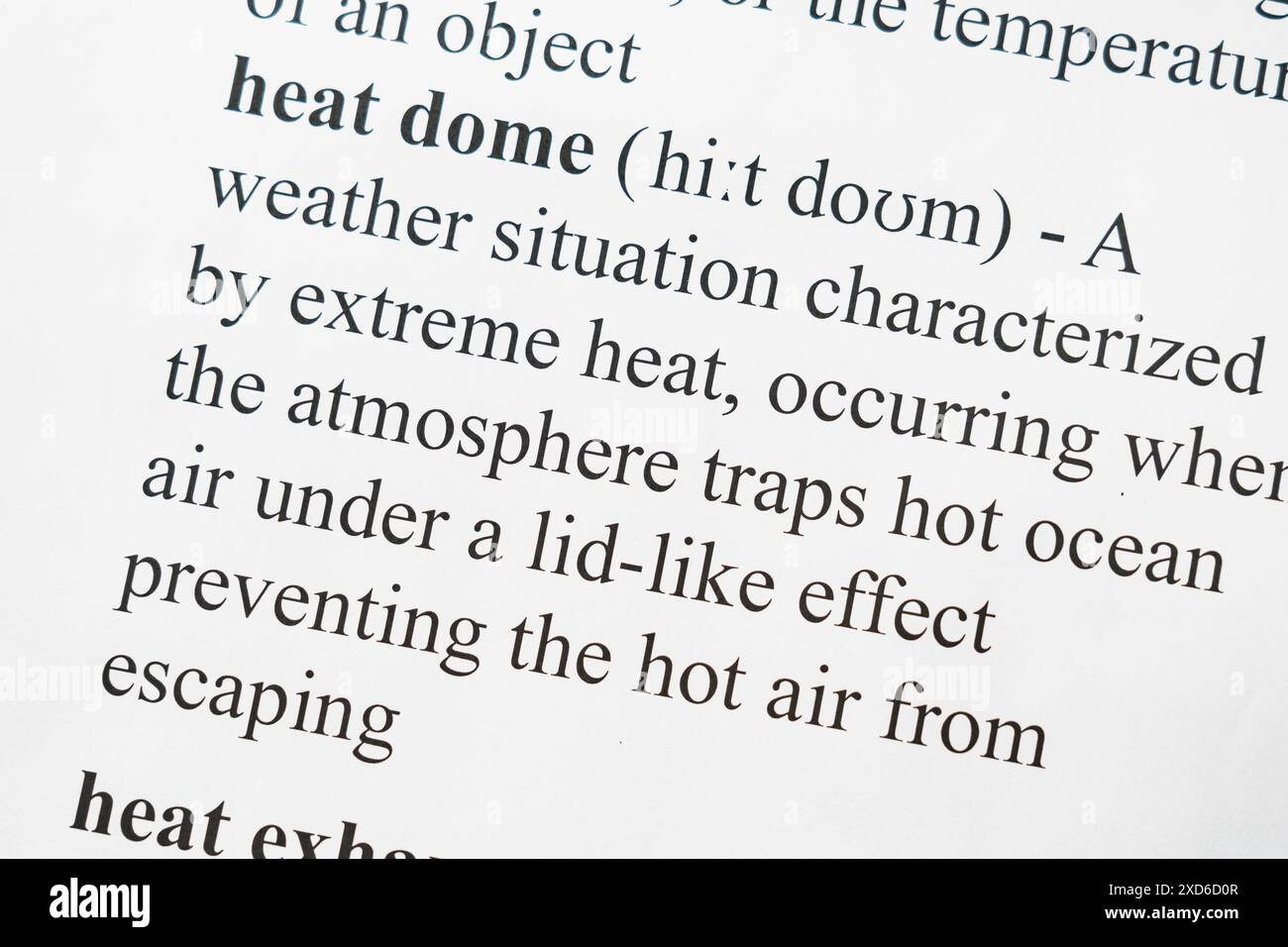 Modello di concetto del dizionario di una pagina stampata con la parola "Heat Dome", un termine correlato alle condizioni meteorologiche Foto Stock