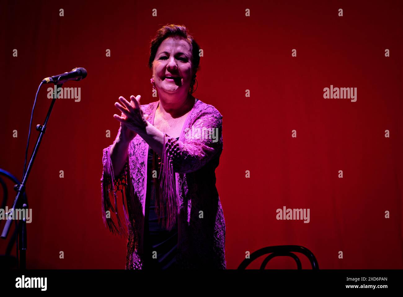 Teatro Albeniz, Madrid, Spagna. 20 giugno 2024. Universal Music Festival 2024. Concerto dal vivo della cantante di flamenco Carmen Linares. Crediti: EnriquePSans/Alamy Live News Foto Stock