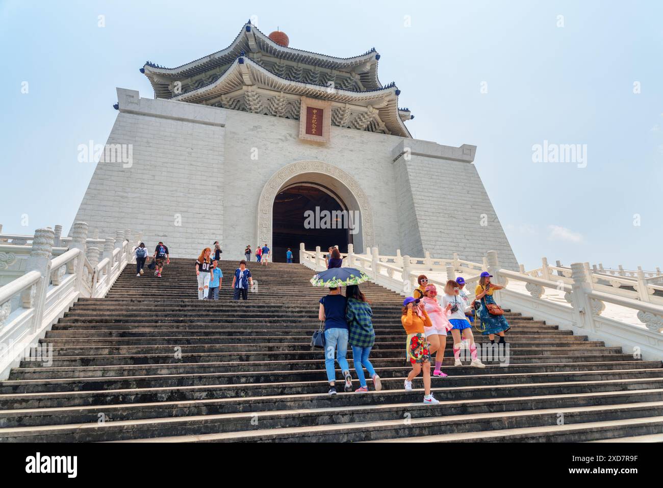 Taipei, Taiwan - 23 aprile 2019: Il National Chiang Kai-shek Memorial Hall in Piazza della libertà. Foto Stock