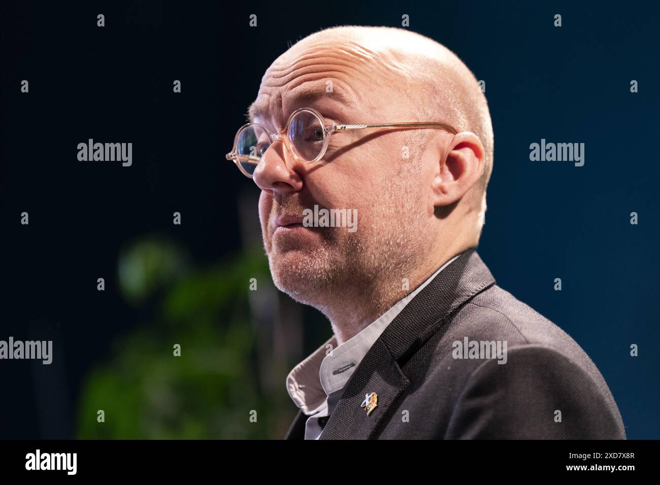 Foto del file del 20/06/24 del co-leader del Partito Verde scozzese Patrick Harvie durante il lancio del manifesto elettorale generale del partito a Summerhall a Edimburgo. I Verdi scozzesi hanno affermato che le regole di finanziamento politico devono essere riviste per affrontare l'impatto del "denaro oscuro” e che vogliono una maggiore trasparenza e una regolamentazione più rigorosa sulle modalità di finanziamento dei partiti. Data di pubblicazione: Venerdì 21 giugno 2024. Foto Stock