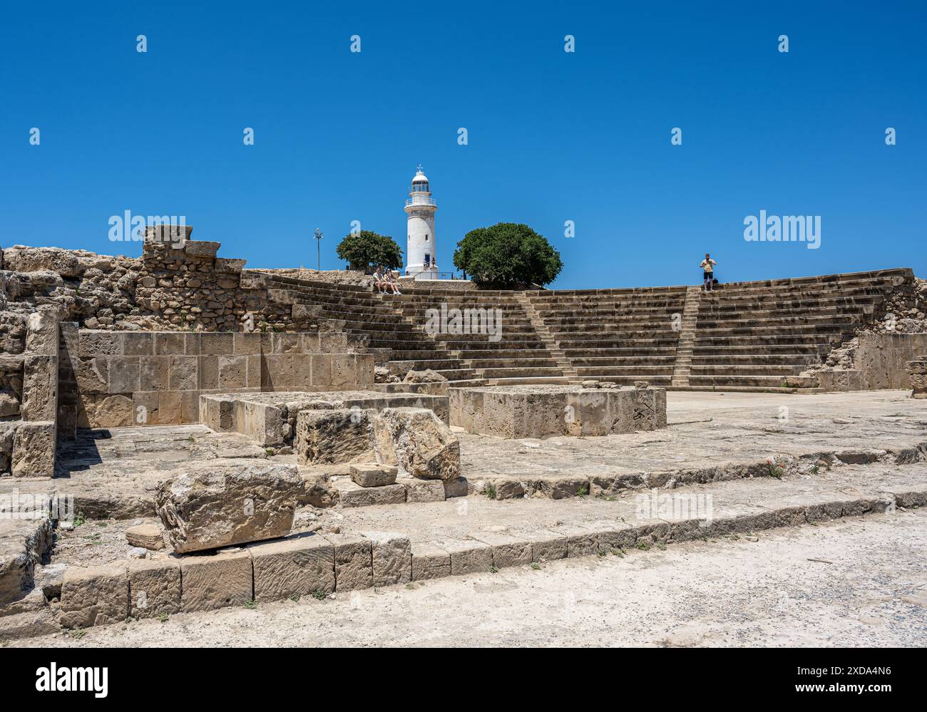 Teatro Odeon e Faro di Paphos, sito archeologico di Nea Paphos, Cipro Foto Stock