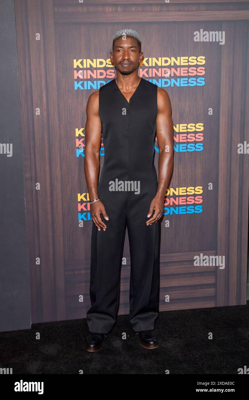 New York, Stati Uniti. 20 giugno 2024. Mamoudou Athie parteciperà alla premiere di New York 'Types of Kindness' al Museum of Modern Art di New York City, USA, il 20 giugno 2024. (Foto di Thenews2/NurPhoto) crediti: NurPhoto SRL/Alamy Live News Foto Stock