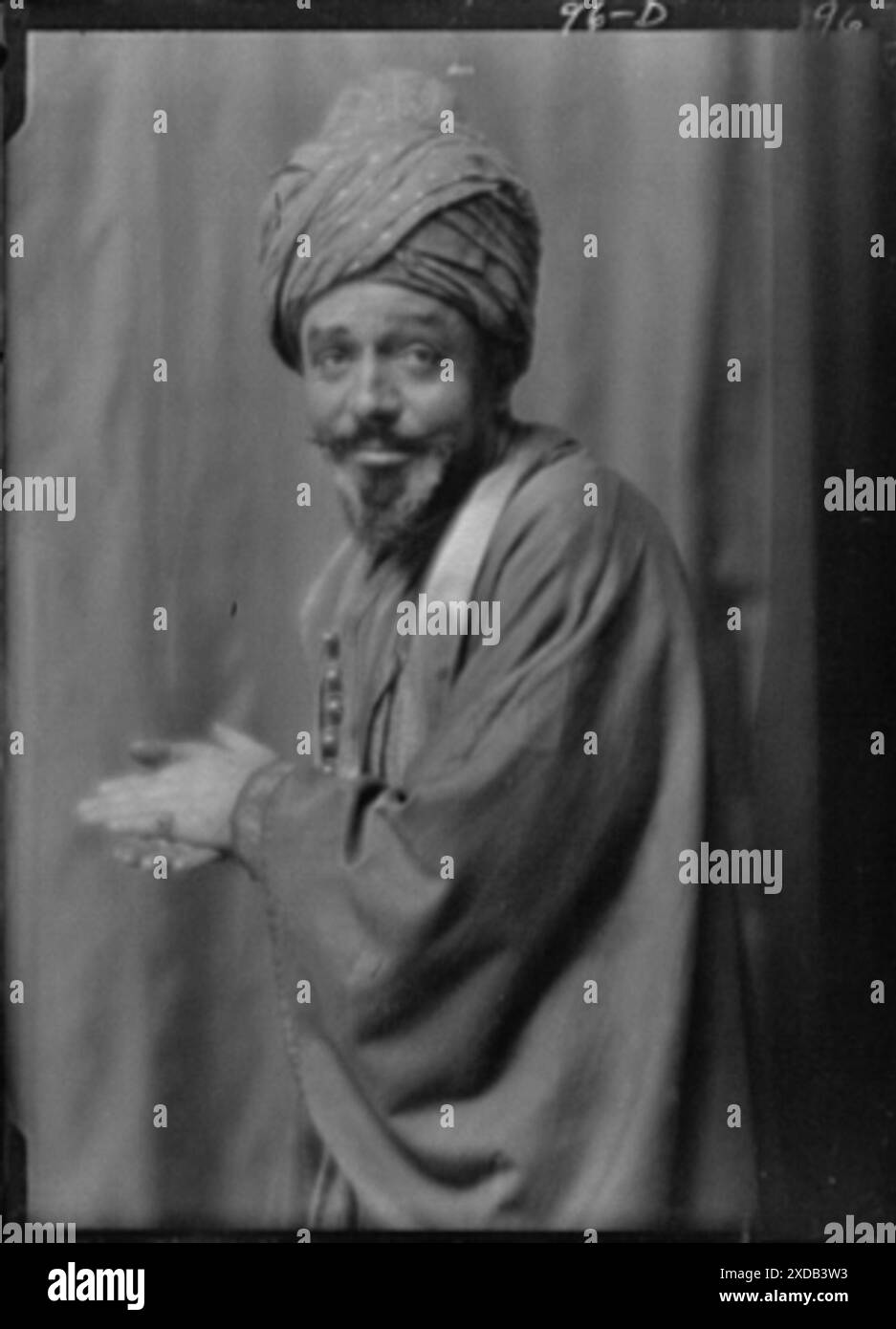 Skinner, Otis, in "Kismet". Collezione fotografica Genthe. Foto Stock