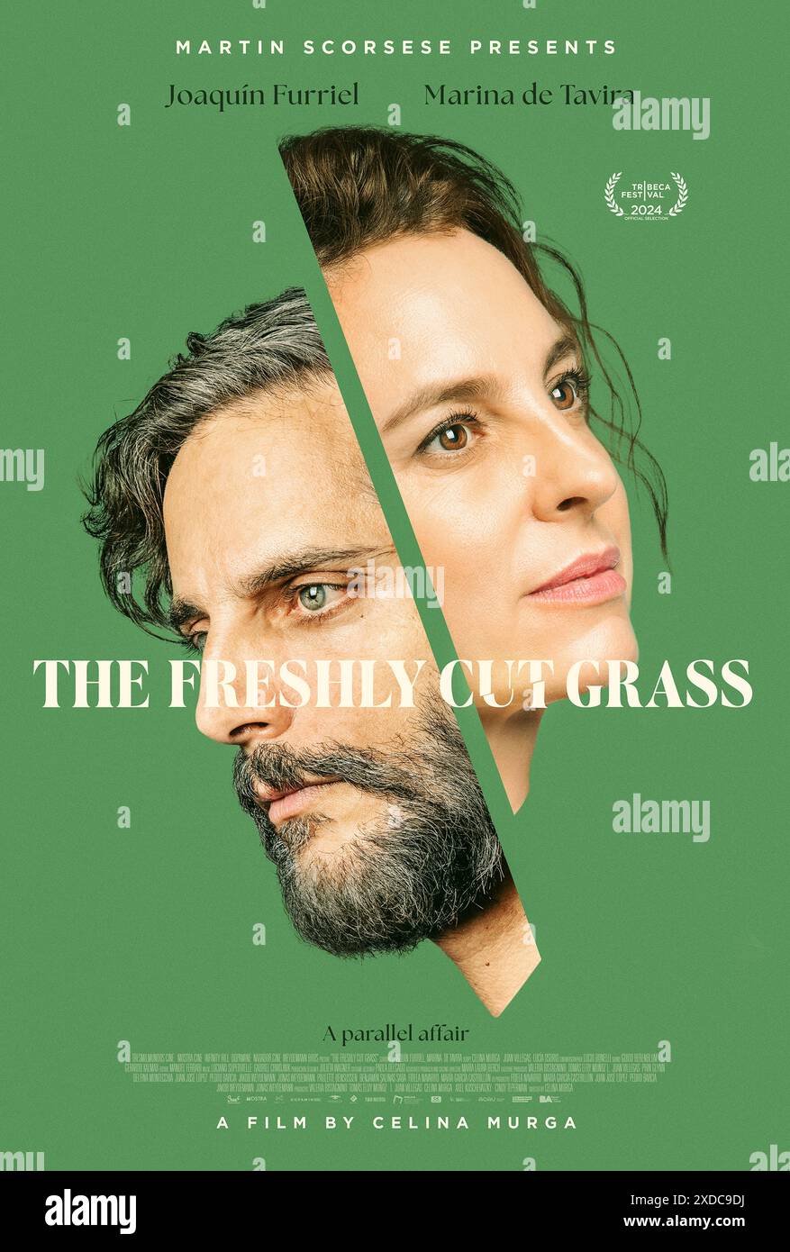 The Fresh Cut Grass (2024) diretto da Celina Murga e interpretato da Joaquín Furriel, Romina Bentancur, Lucía Blasco e Marina de Tavira. Dramma argentino che segue due professori universitari che hanno relazioni con uno dei loro studenti e racconta la storia di queste relazioni parallele. Poster internazionale ***SOLO PER USO EDITORIALE***. Credito: Supporti BFA/TDO Foto Stock