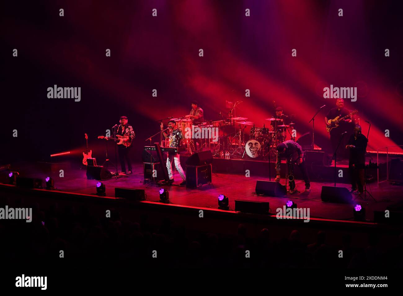 REGNO UNITO. 21 giugno 2024. LONDRA, INGHILTERRA - 21 GIUGNO: James Zota Baker, Lonnie Jordan, Marcos Reyes, Sal Rodriguez, Scott Martin, Trevor Huxley e Stanley Behrens di "War" si esibiscono al "Chaka Khan's Meltdown" al Royal Festival Hall di Southbank il 21 giugno 2024 a Londra, Inghilterra. CAP/Mar © Mar/Capital Pictures credito: Capital Pictures/Alamy Live News Foto Stock