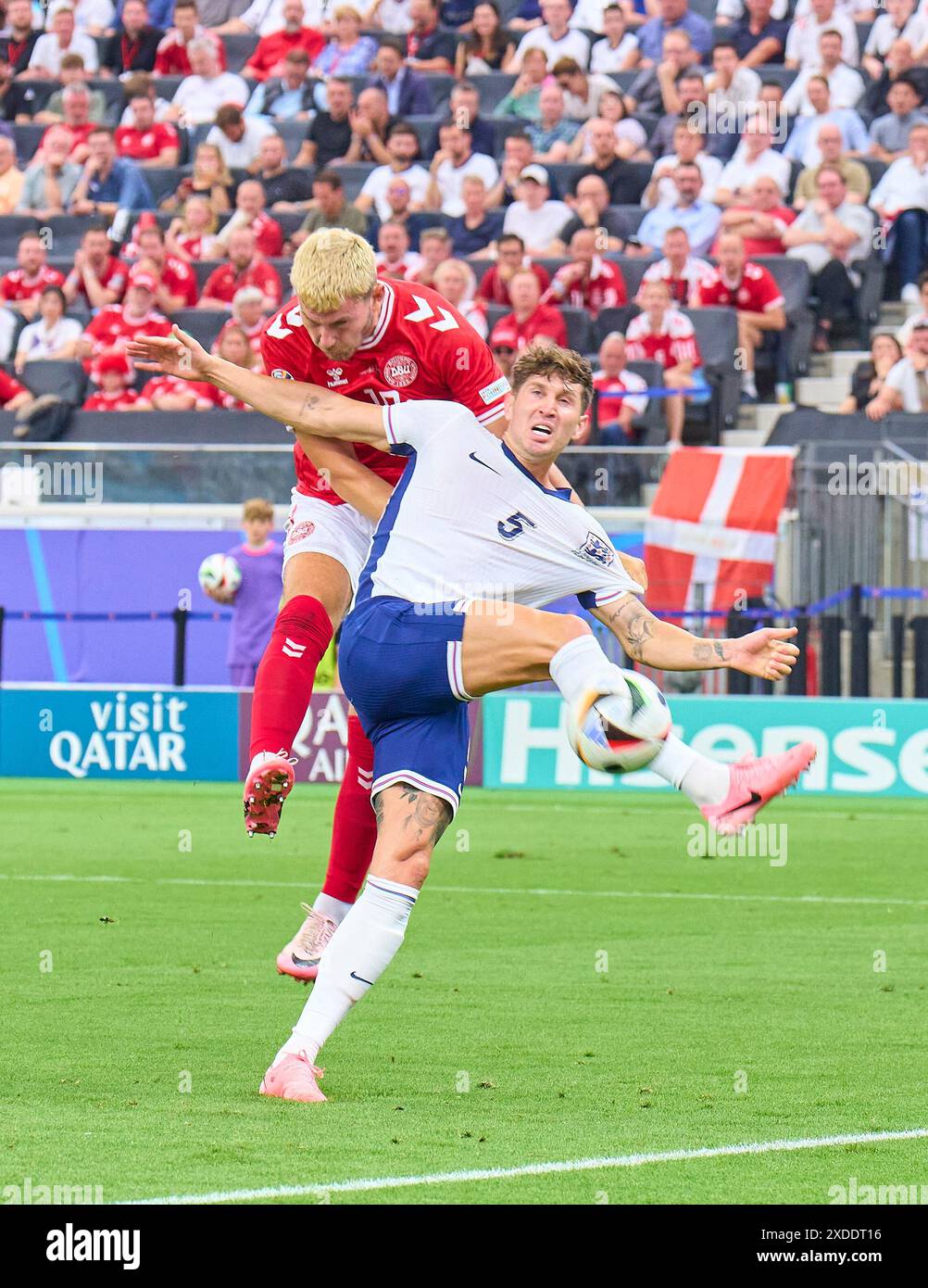 John Stones , Inghilterra 5 nella partita di fase del girone C INGHILTERRA - DANIMARCA 1-1 dei Campionati europei UEFA 2024 il 20 giugno 2024 a Francoforte, Germania. Fotografo: Peter Schatz Foto Stock