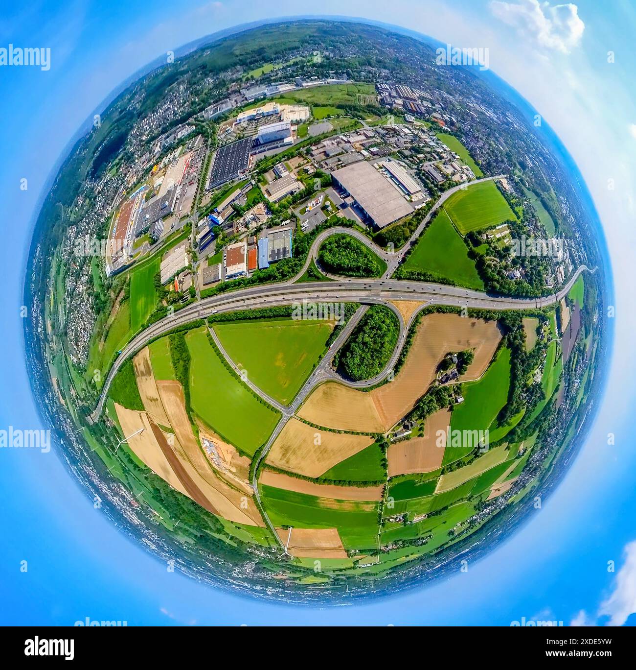 Veduta aerea di Witten, uscita autostradale Witten-Annen, distretto di Vöckenberg, autostrada A448, fisheye, Fish-eye, regione della Ruhr, Renania settentrionale-Vestfalia, Germania, Australia Foto Stock