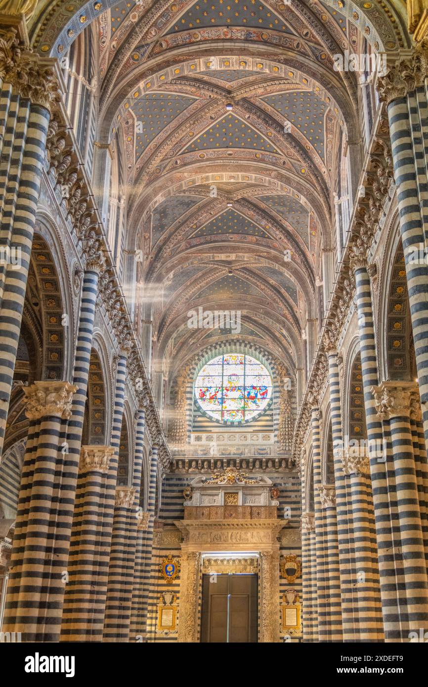 Siena, Italia; 22 giugno 2024 - interno della Cattedrale di Siena, Toscana, Italia Foto Stock