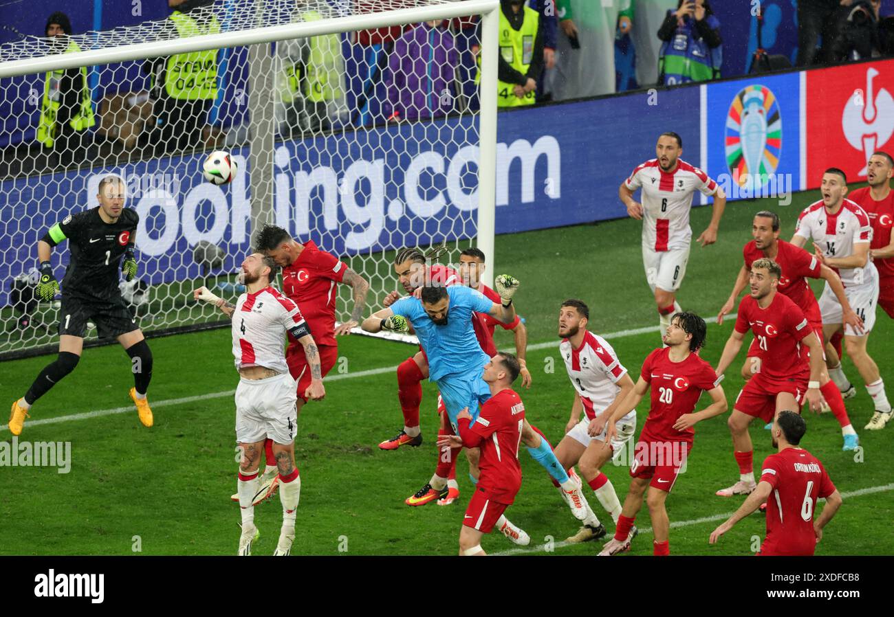 Giorgi Loria della Georgia UEFA EURO 2024 partita a gironi tra Turkiye e Georgia alla Dortmund Football Arena il 18 giugno 2024 a Dortmund, Germania. Vorrundenspiel TŸrkei vs Georgien Copyright by : sampics Photographie Bierbaumstrasse 6 81243 MŸnchen TEL.: ++49/89/82908620 , FAX : ++49/89/82908621 , e-mail : sampics@t-online.de Bankverbindung : Hypovereinsbank MŸnchen Konto : 1640175229 , BLZ 70020270 IBAN : DE78700202701640175229 BIC : HYVEDEMMXXX Weitere motive Motive Aldiedermotive / www.augenklick.de© Foto Stock