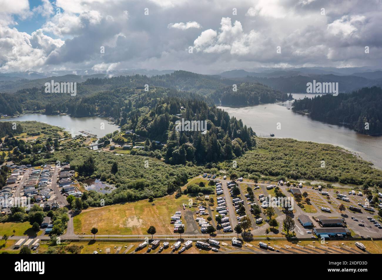 Lago Tenmile nella contea di Coos sulla costa meridionale dell'Oregon. Foto Stock