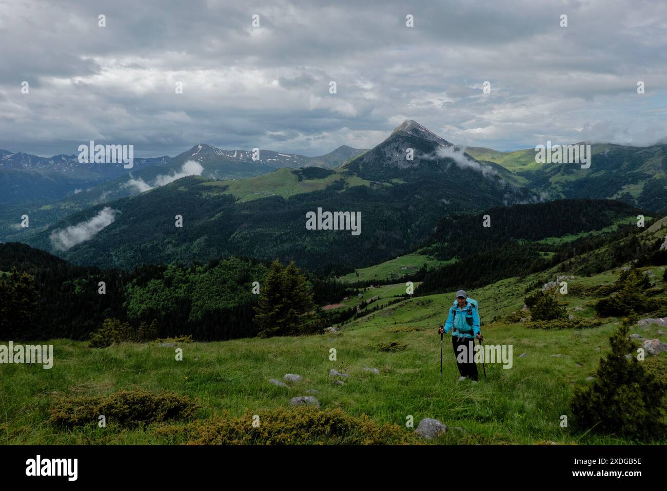 Veduta di Gjeravica, la vetta più alta del Kosovo, le vette del sentiero dei Balcani, Milishevc, Kosovo Foto Stock