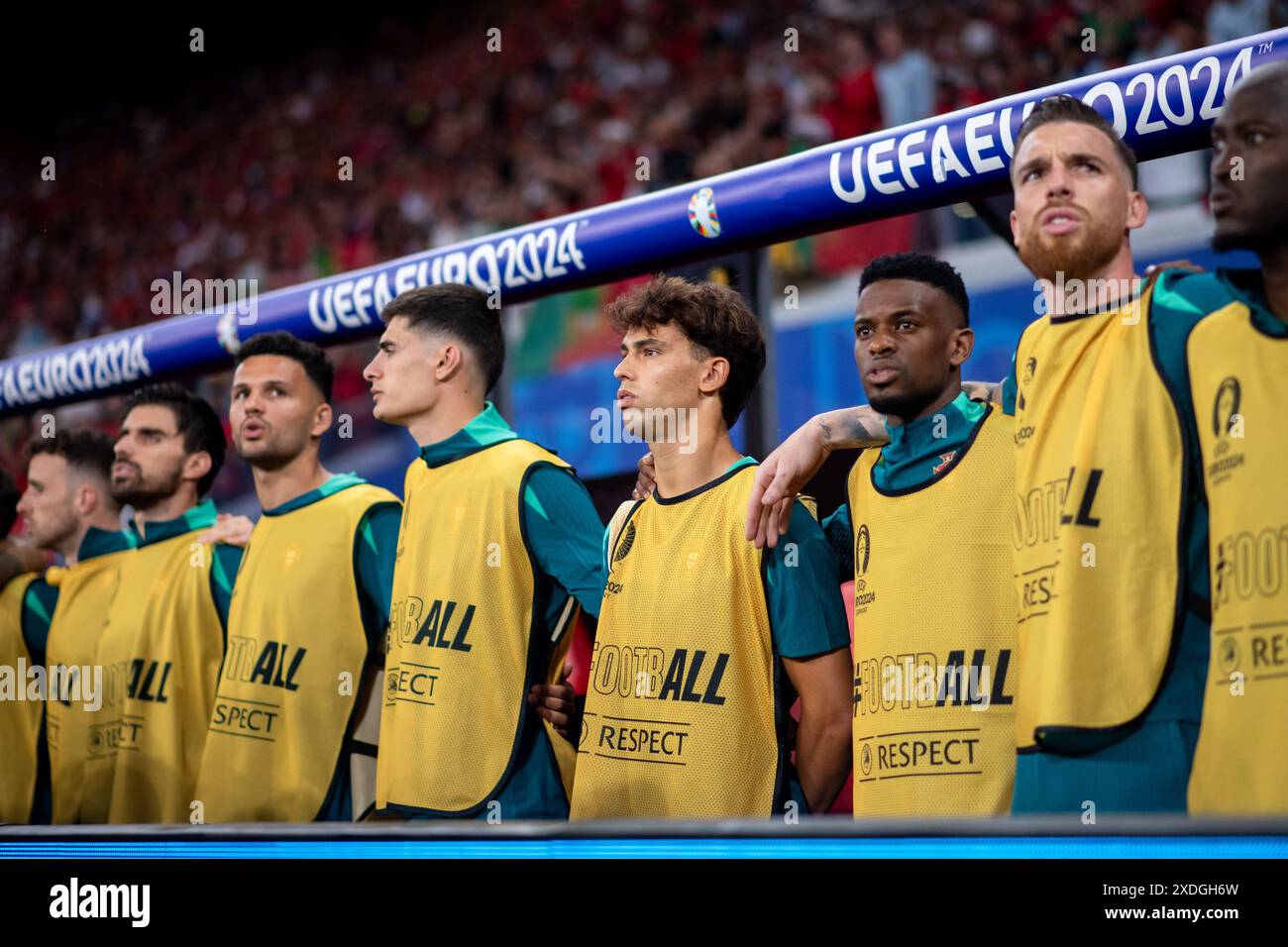 Joao Felix Sequeira (Portogallo, n. 11) e Team bei der Nationalhymne, GER, Portogallo (POR) vs Repubblica Ceca (CZE), Fussball Europameisterschaft, UEFA EURO 2024, gruppo F, 1. Spieltag, 18.06.2024 foto: Eibner-Pressefoto/Michael Memmler Foto Stock