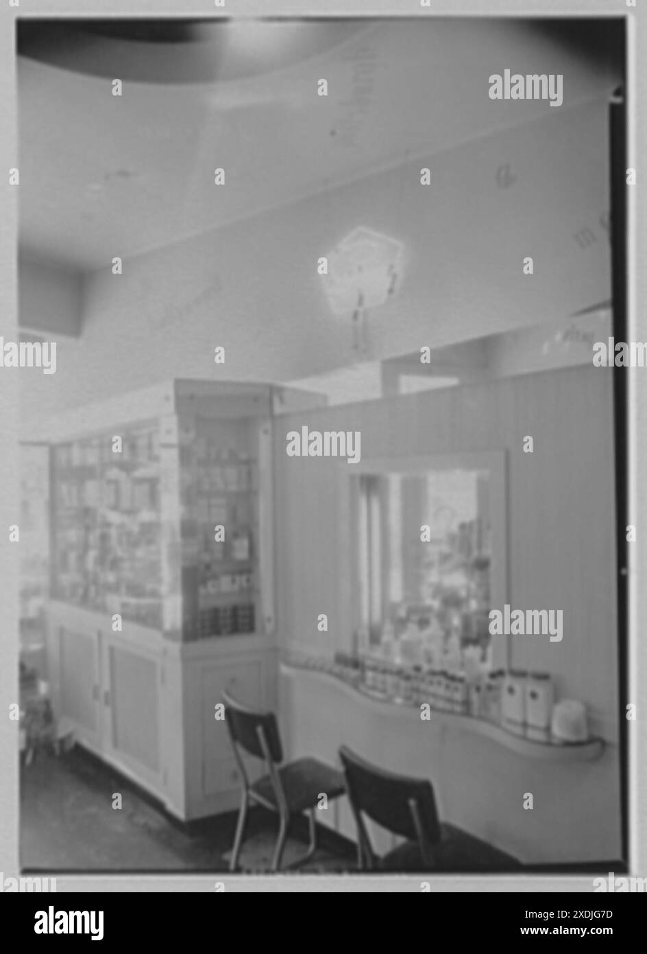 Leron, affari al 2485 di Grand Concourse, Bronx. Interno IV. Collezione Gottscho-Schleisner Foto Stock