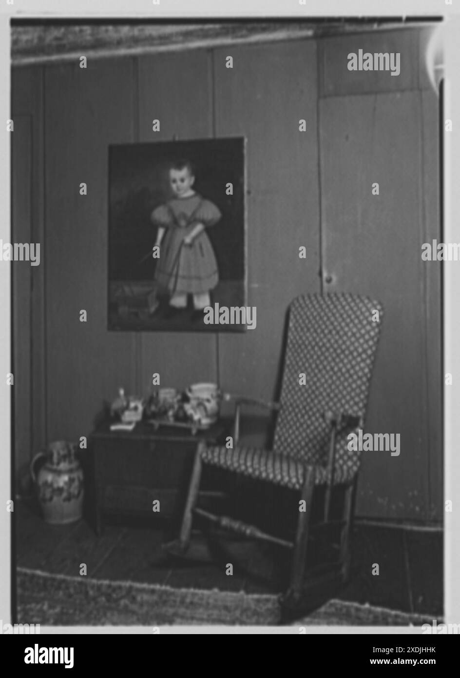 Mary Allis, residenza a Fairfield, Connecticut. Rocker e pittura. Collezione Gottscho-Schleisner Foto Stock