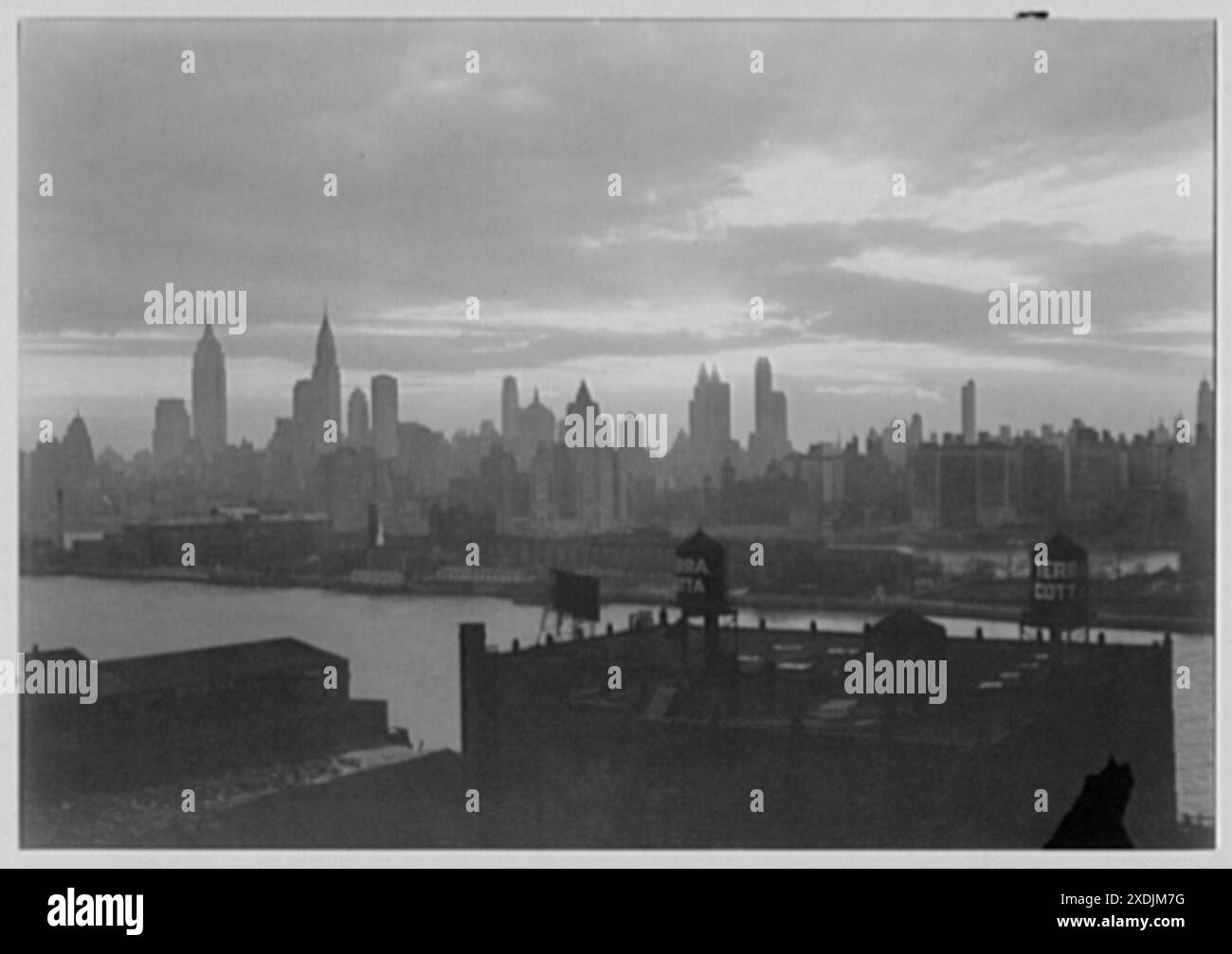 Vista sulla città di New York. Sutton Place. Collezione Gottscho-Schleisner Foto Stock