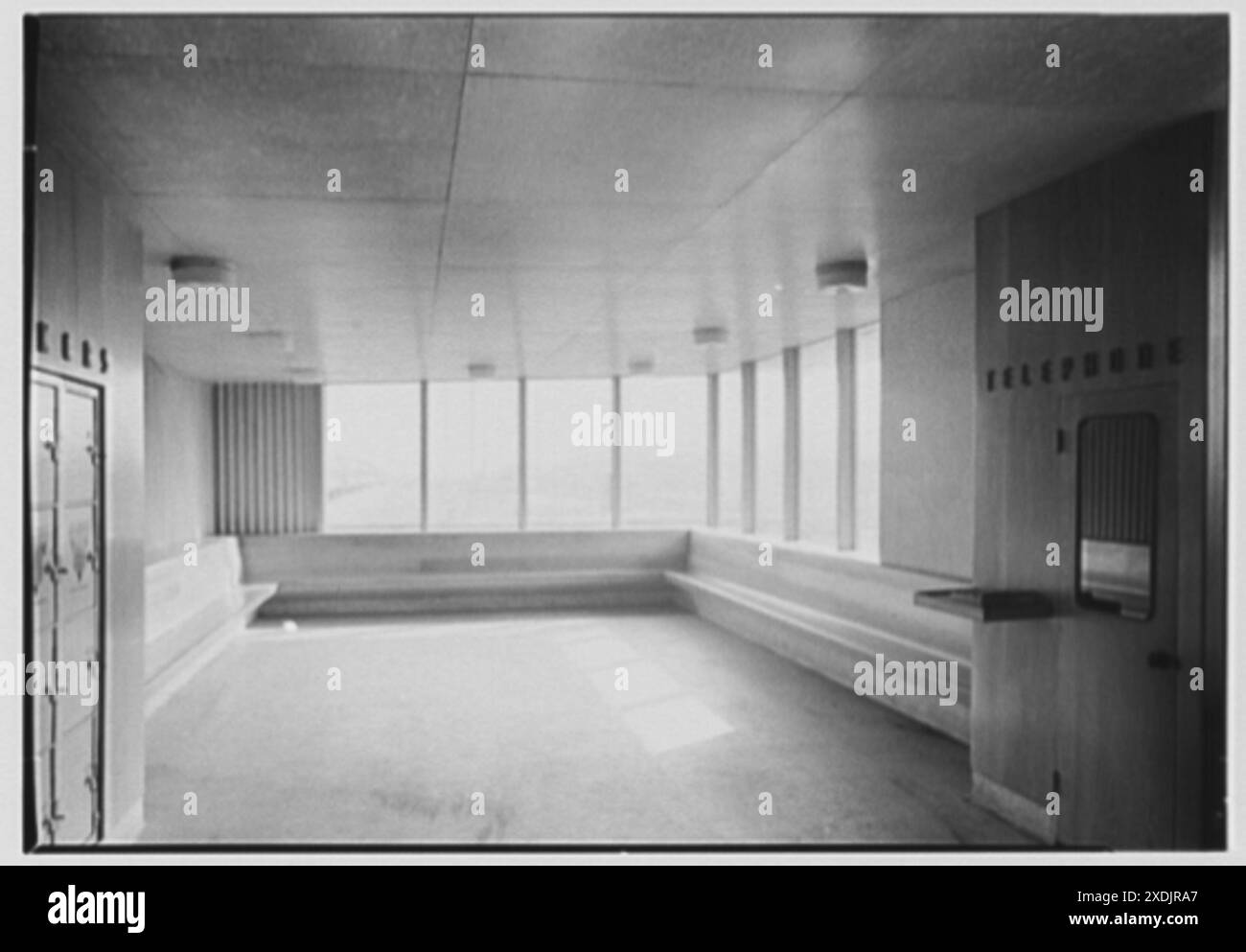 Aberdeen Station, Pennsylvania Railroad, Aberdeen, Maryland. Interno della stazione in direzione nord, guardando verso sud. Collezione Gottscho-Schleisner Foto Stock