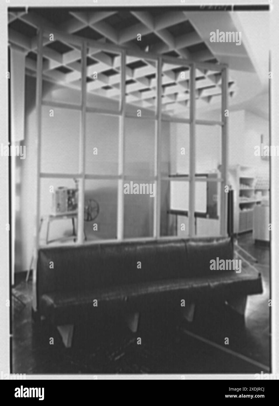 Kodaks Photo Art Co., azienda al 33 di W. State St., Trenton, New Jersey. Angolo di proiezione I. Gottscho-Schleisner Collection Foto Stock