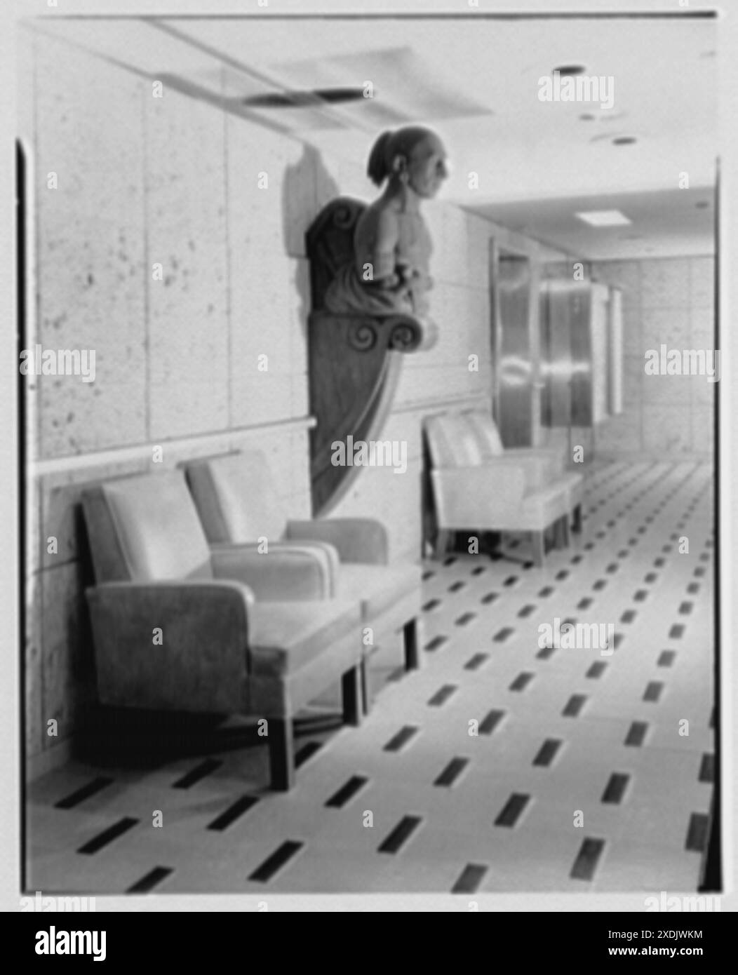 S.S. Independence, American Export Lines. Dettagli della hall, terrazza principale. Collezione Gottscho-Schleisner Foto Stock