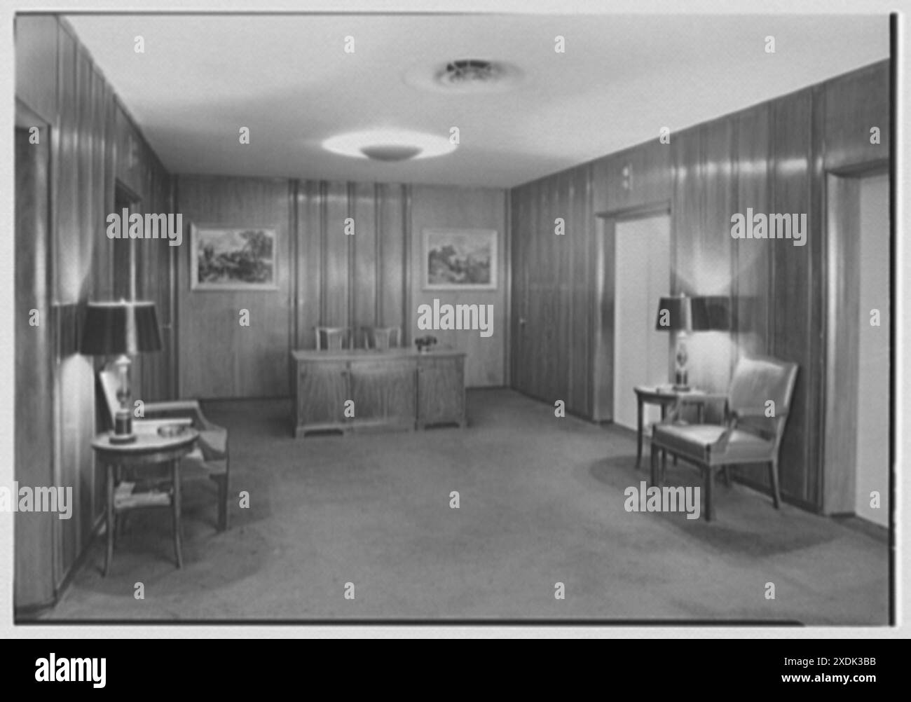 U.S. Rubber Co., 1230 6th Ave., New York City. Foyer. Collezione Gottscho-Schleisner Foto Stock