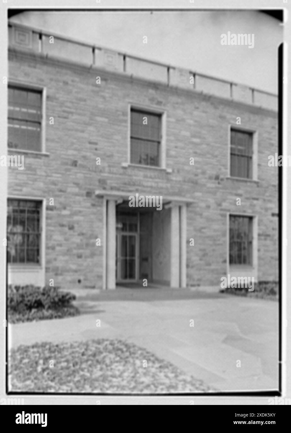 New Jersey Manufacturers' Association, 363 W. State St., Trenton, New Jersey. Dettagli ingresso. Collezione Gottscho-Schleisner Foto Stock