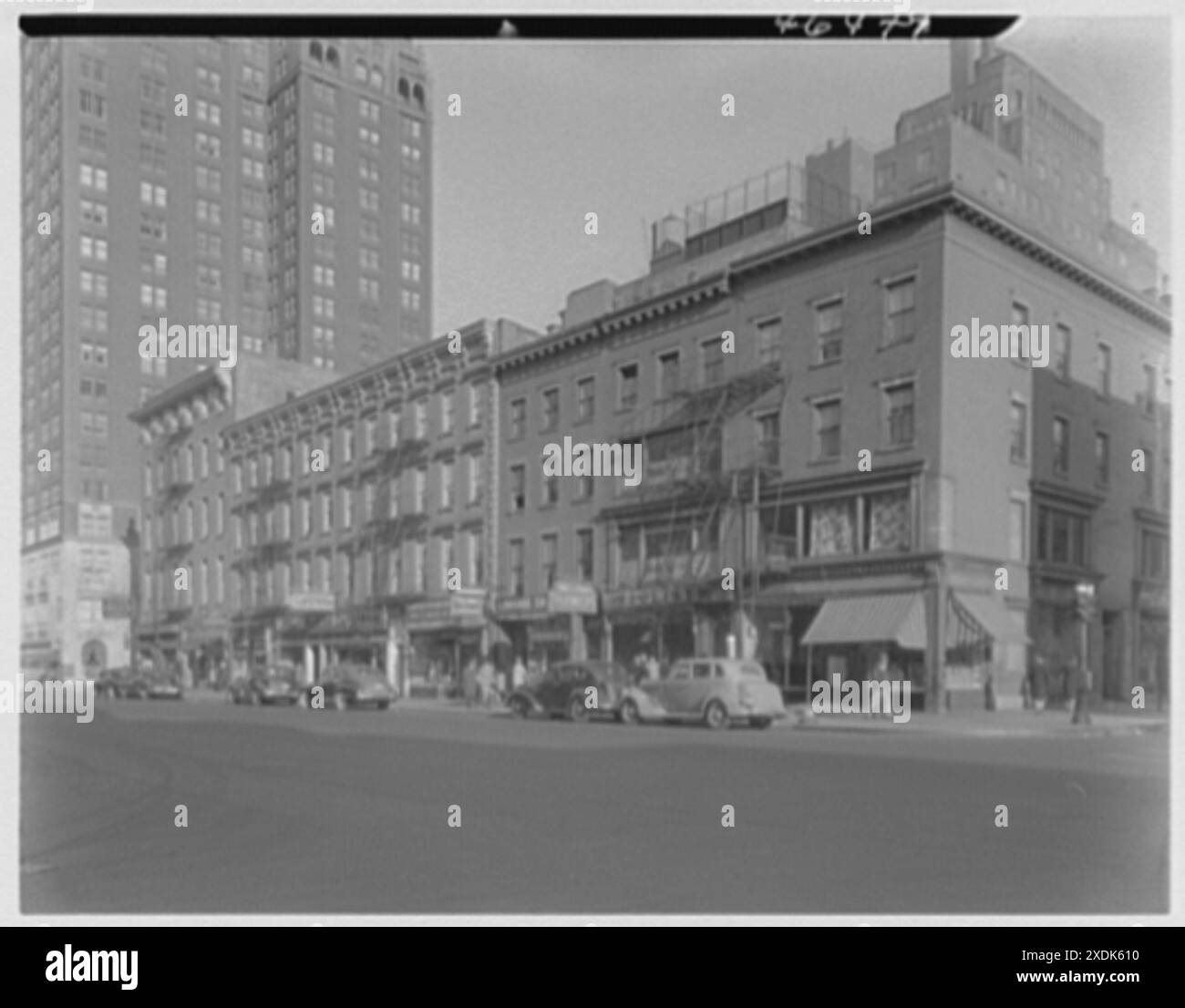 6th Ave. E. tra la 53rd e la 54th Sts., New York City. Collezione I. Gottscho-Schleisner Foto Stock