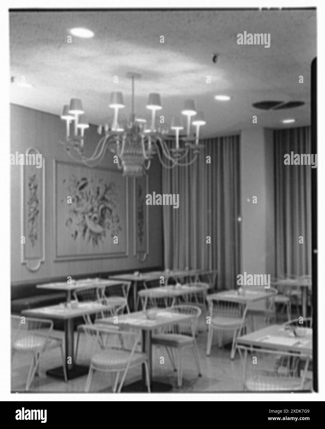 Bloomingdale, affari a Hackensack, New Jersey. Pavilion Restaurant, dettagli murali. Collezione Gottscho-Schleisner Foto Stock
